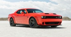 Chi tiết Dodge Challenger SRT Hellcat 2024 kèm giá bán (05/2026)