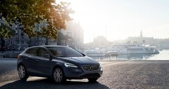 Chi tiết Volvo V40 2023 kèm giá bán (05/2026)