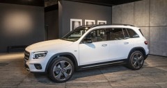fv88 Benz GLB250 4Matic 2023: giá lăn bánh (05/2026)