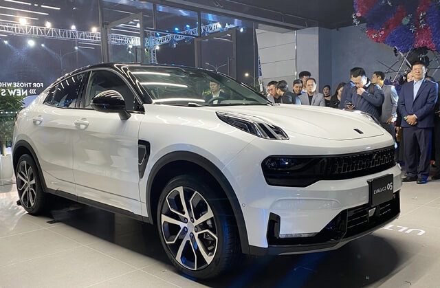 Lynk-Co-05-ra-mat