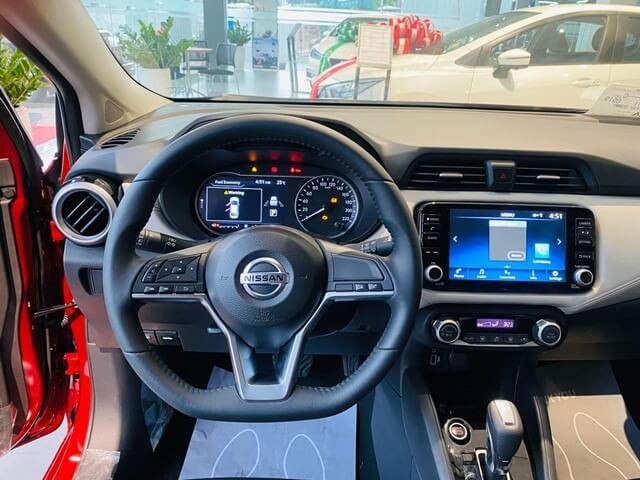 Nissan-Almera-2023-vo-lang
