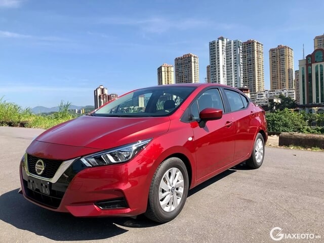 Nissan-Almera-mau-do