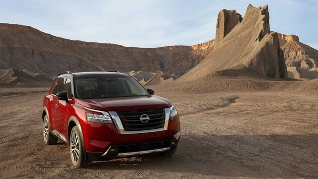 Nissan-Pathfinder-phan-dau-xe