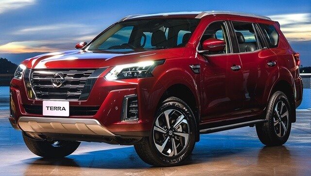 Nissan-Terra-2023-ngoai-that