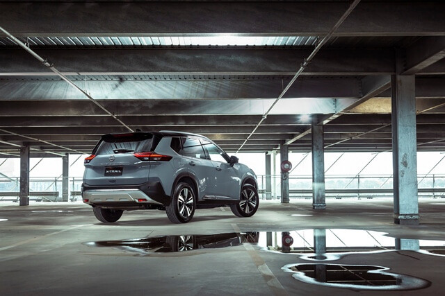Nissan-X-Trail-2025-phan-hong-va-duoi-xe