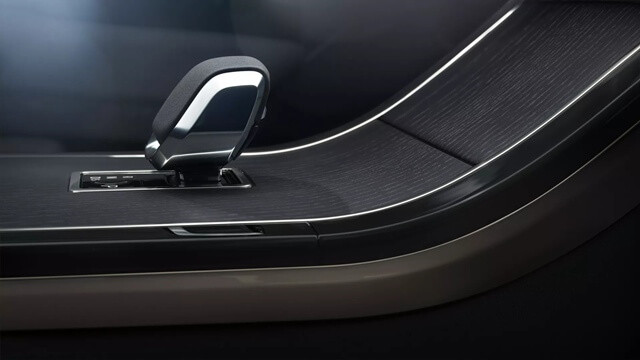 Range-Rover-Velar-2025-trung-tam-dieu-khien