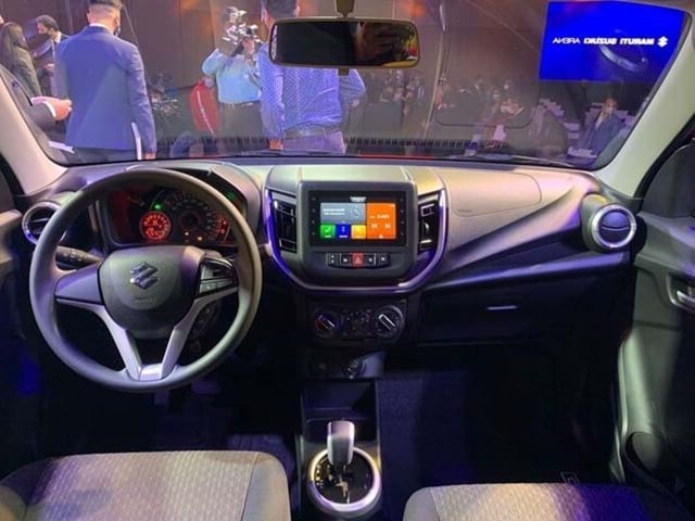 Suzuki-Celerio-khoang-lai
