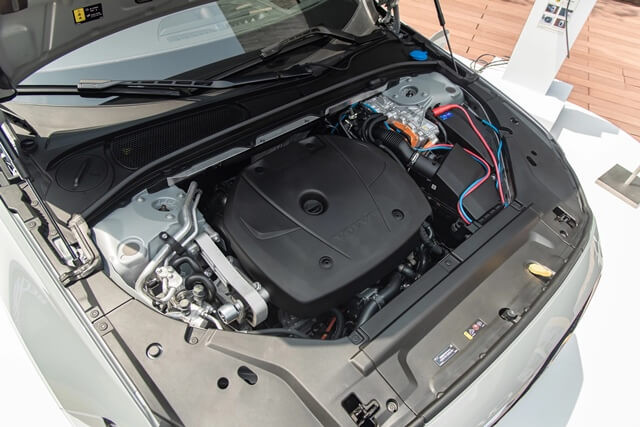 Volvo-S90-Recharge-dong-co