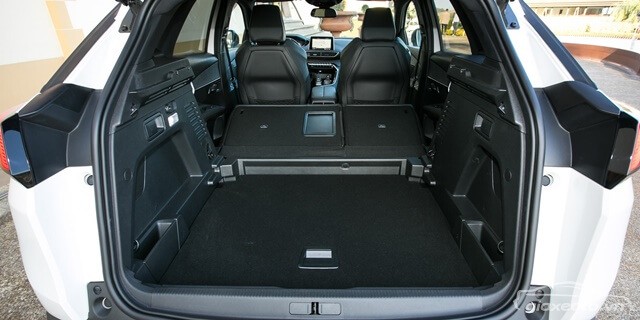 cop-xe-peugeot-3008