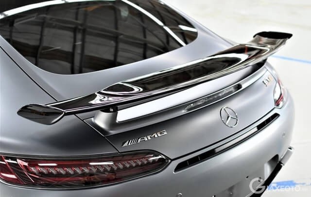 den-hau-xe-mercedes-amg-gt-r-coupe