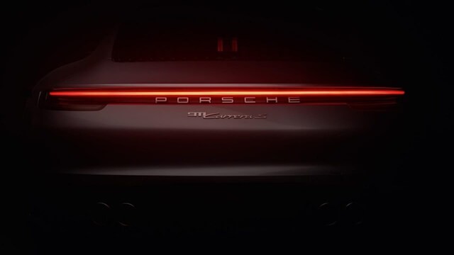 den-led-duoi-xe-porsche-911-carrera-s1