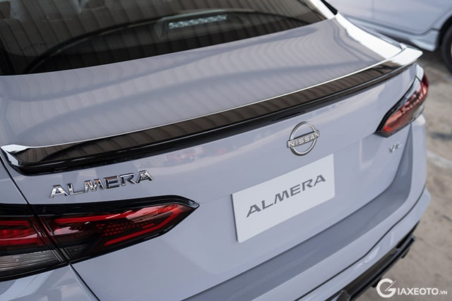 duoi-gio-the-thao-xe-nissan-almera-2025