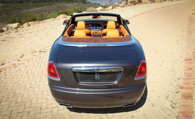duoi-xe-Rolls-Royce-Dawn-tu-tren-xuong