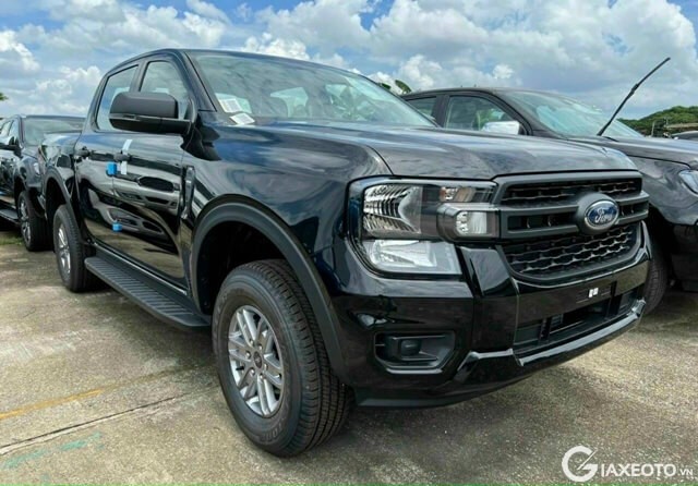 ford-ranger-xls-2023-ra-mat