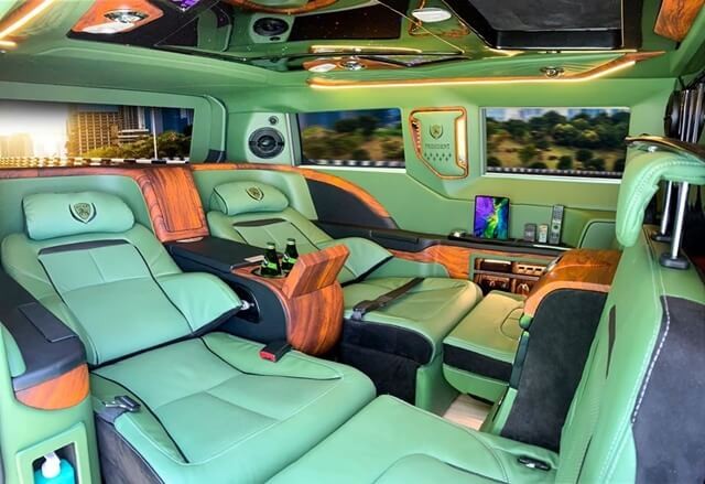 gia-xe-dcar-limousine-tourneo-president