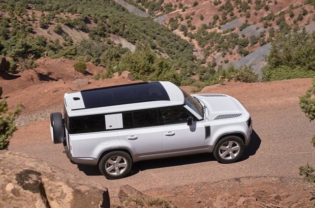 gia-xe-land-rover-defender