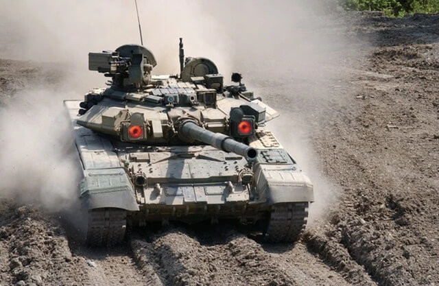 gia-xe-tang-t-90s-nga