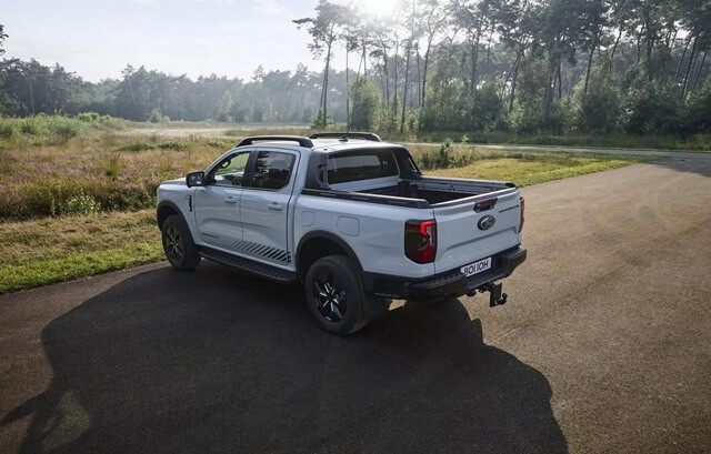hong-xe-ford-ranger-phev