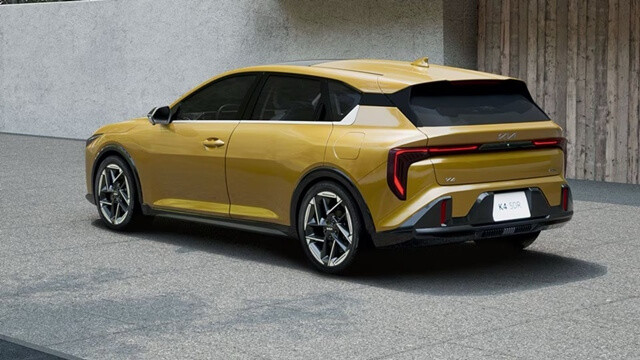 hong-xe-kia-k4-hatchback