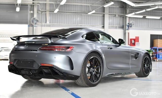 hong-xe-mercedes-amg-gtr