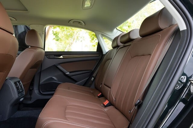 khoang-hanh-khach-xe-volkswagen-passat