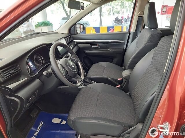 khoang lai xl7 2023