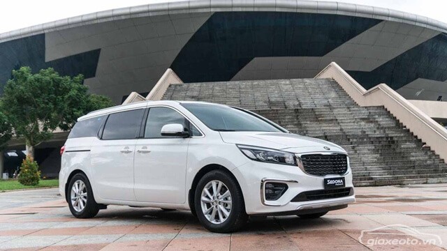 kia-sedona-ra-mat-tai-viet-nam