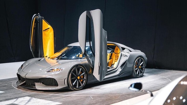 koenigsegg-gemera-ngoai-that
