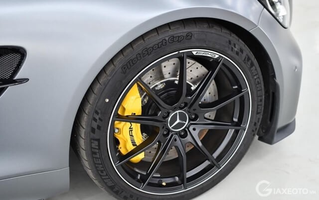 mam-xe-mercedes-amg-gtr