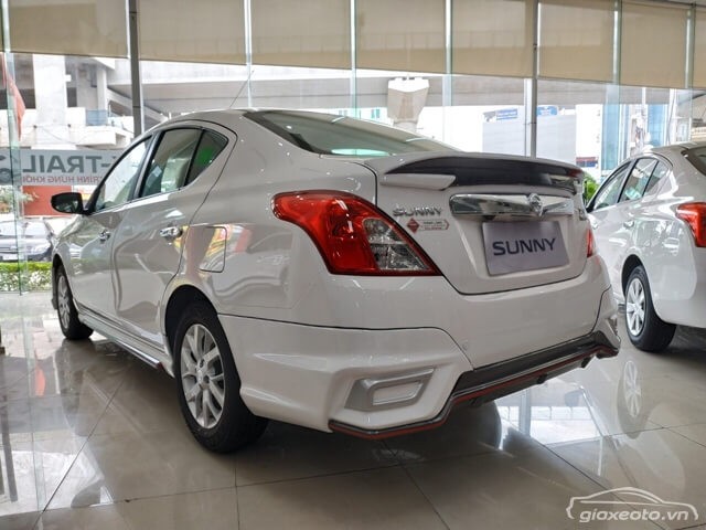 ngoai-that-xe-nissan-sunny