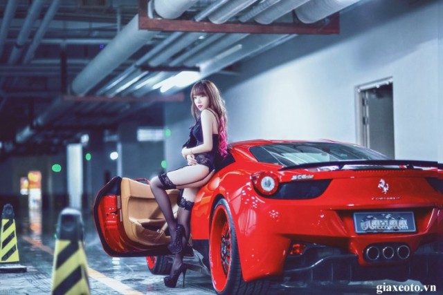 nguoi-mau-va-xe-ferrari3