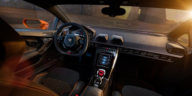 noi-that-lamborghini-huracan-evo