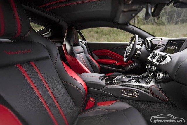 noi-that-xe-aston-martin-vantage