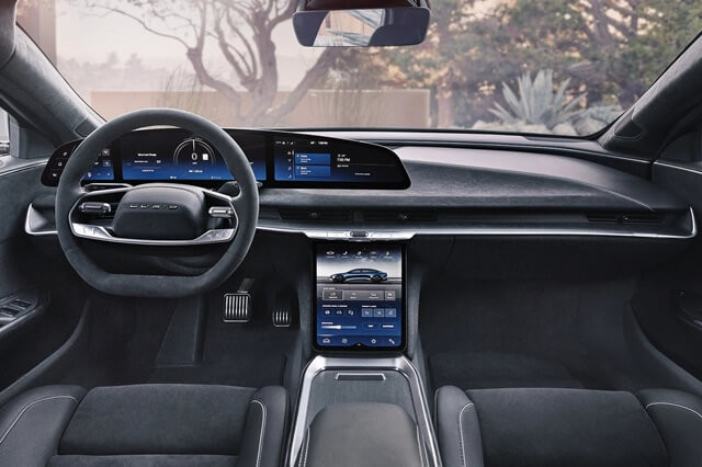 noi-that-xe-lucid-air-sapphire