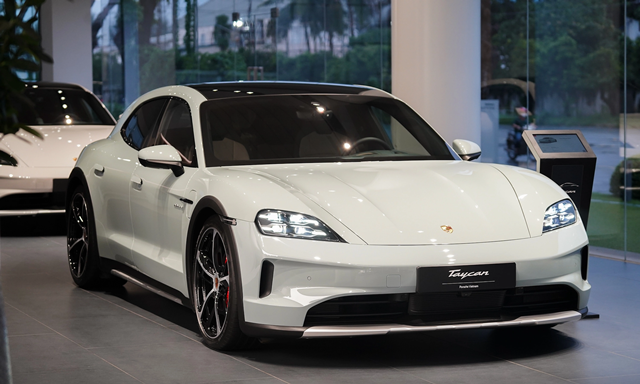 porsche-taycan-ngoai-that