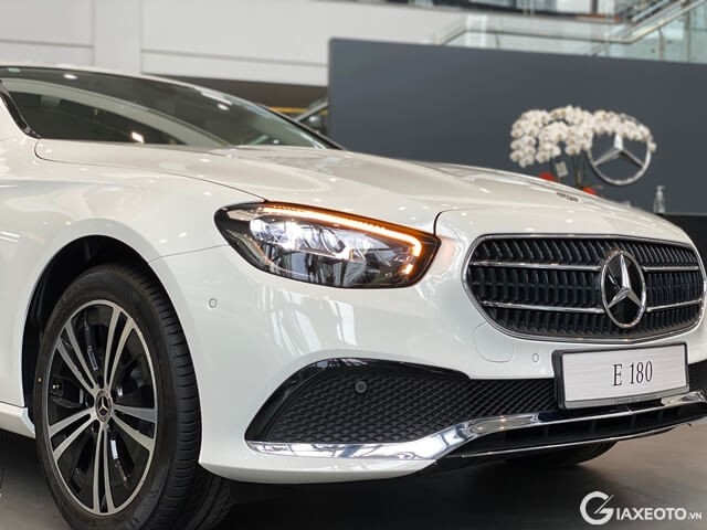 thiet-ke-dau-xe-mercedes-benz-e180