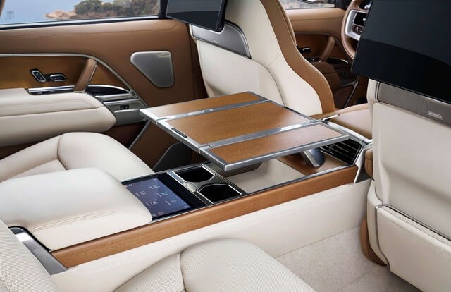 tien-nghi-xe-range-rover-2024