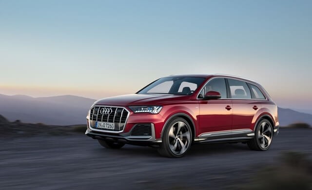 van-hanh-xe-audi-q7
