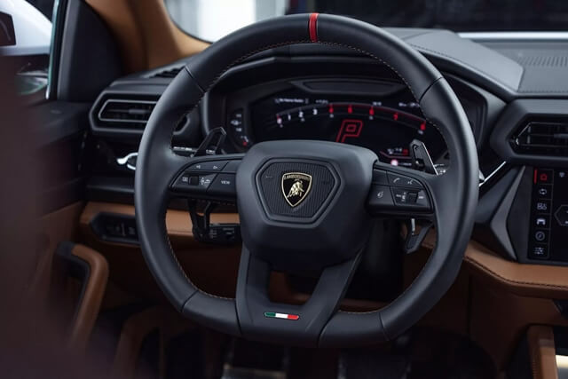 vo-lang-xe-lamborghini-urus-se
